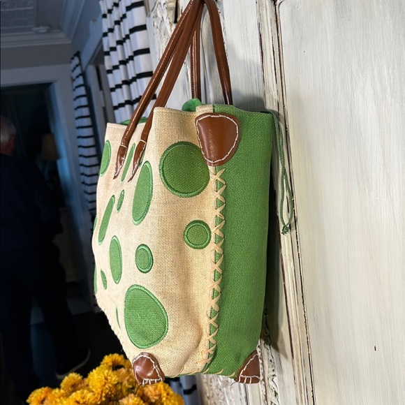 MSC Mainstreet Collection Green Polka Dot Straw Tote Bag - Picture 2 of 5
